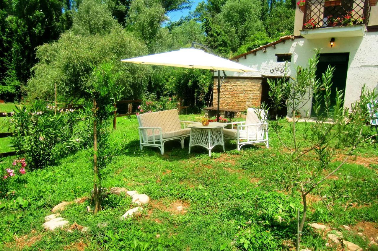 Ca' Perucci Guest House อูร์บีโน ภายนอก รูปภาพ