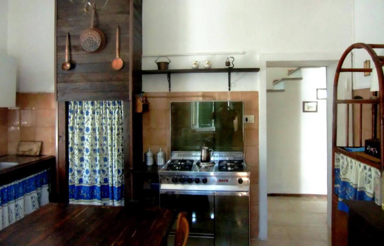 Ca' Perucci Guest House อูร์บีโน ภายนอก รูปภาพ