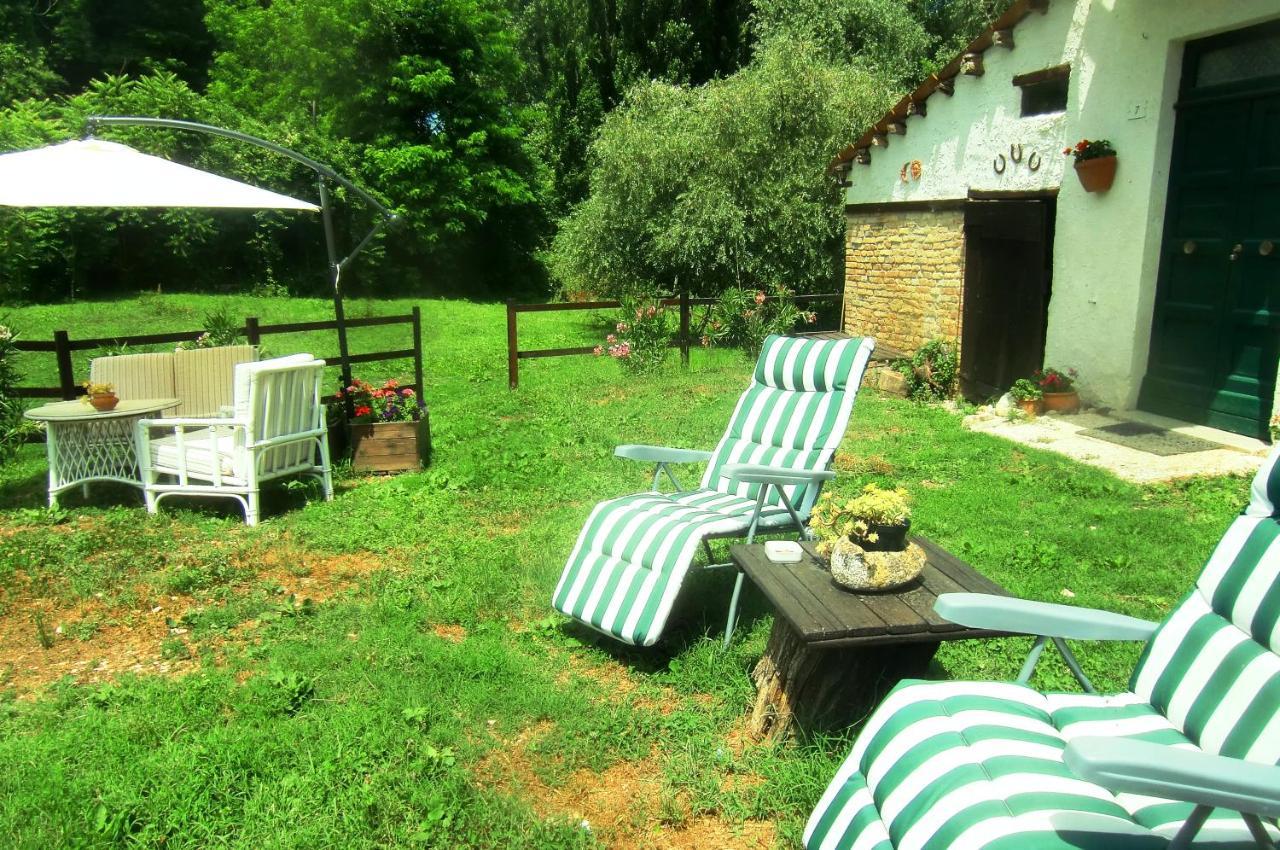 Ca' Perucci Guest House อูร์บีโน ภายนอก รูปภาพ